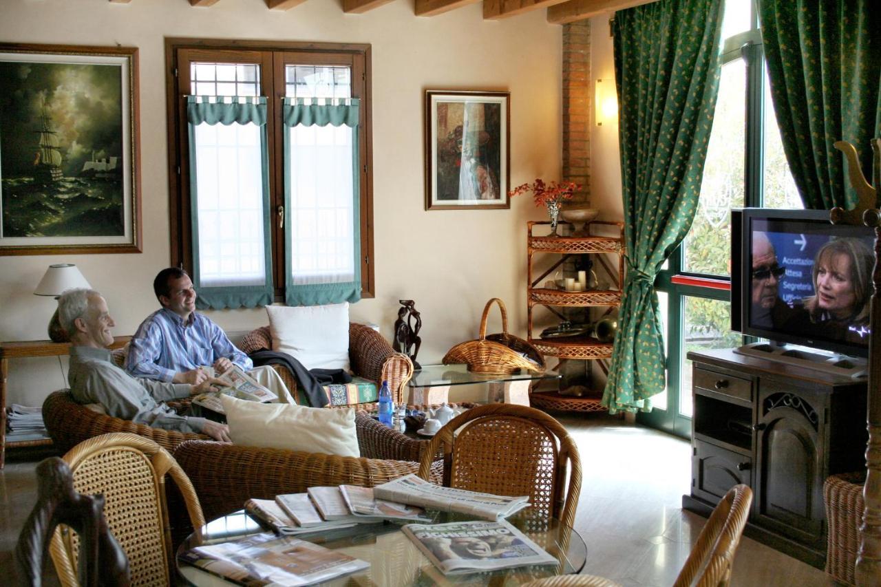 Hotel Corte Vecchia San Prospero Extérieur photo